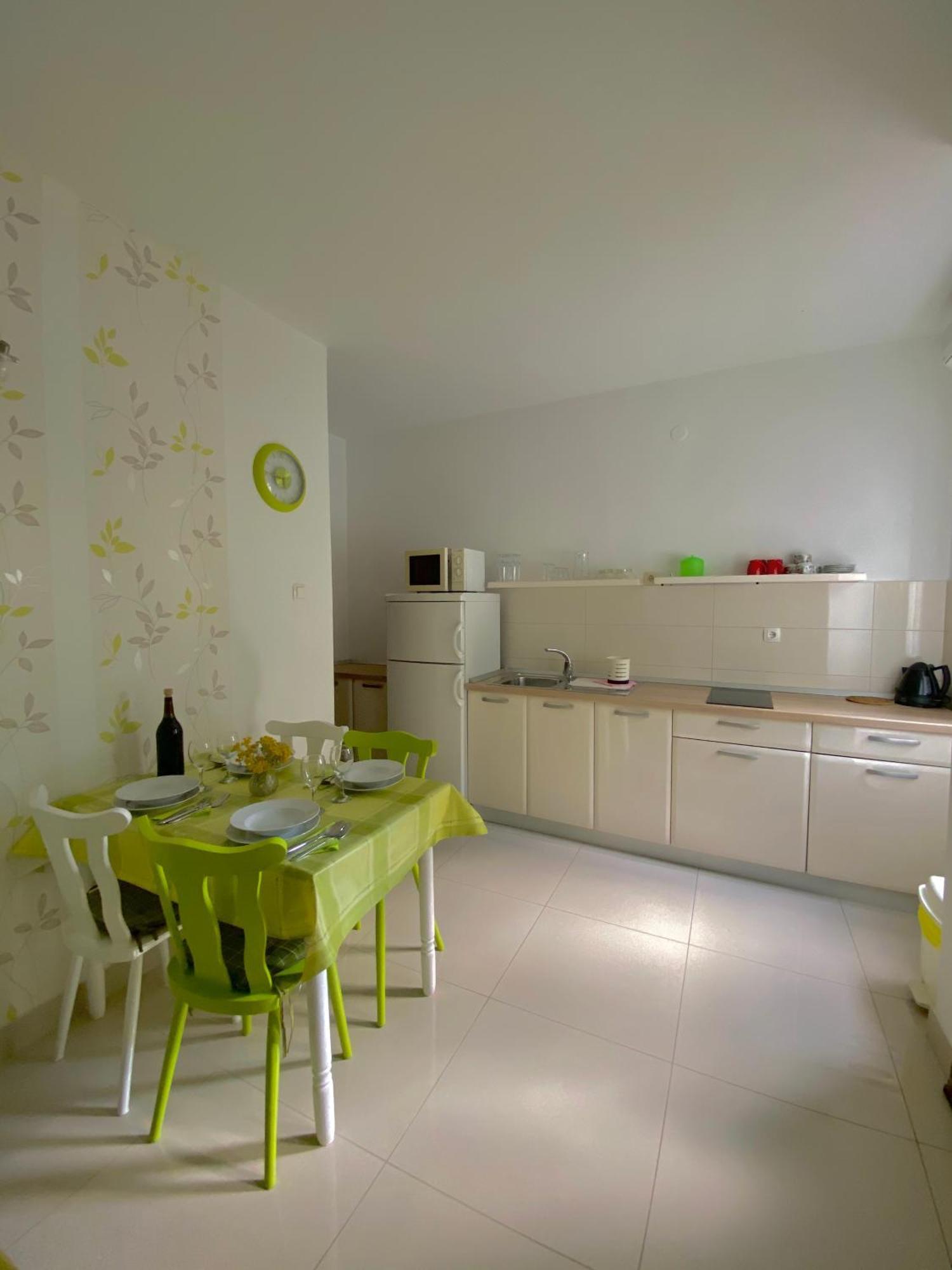 פודאצה Apartments Ante מראה חיצוני תמונה