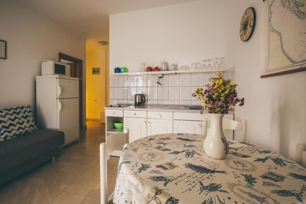 פודאצה Apartments Ante מראה חיצוני תמונה